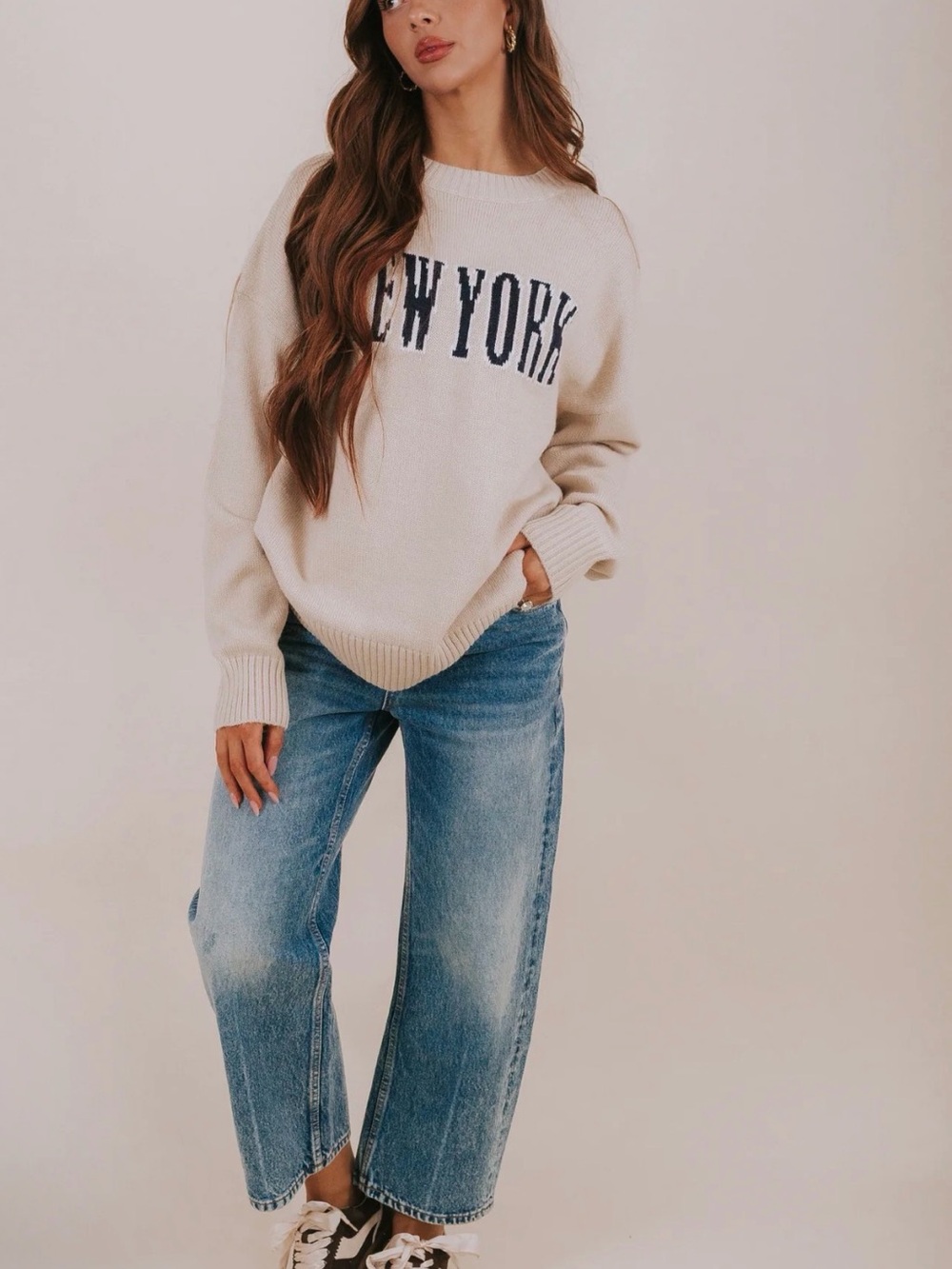 Le Lis Cream Crewneck Sweater with Navy 'New York' Script